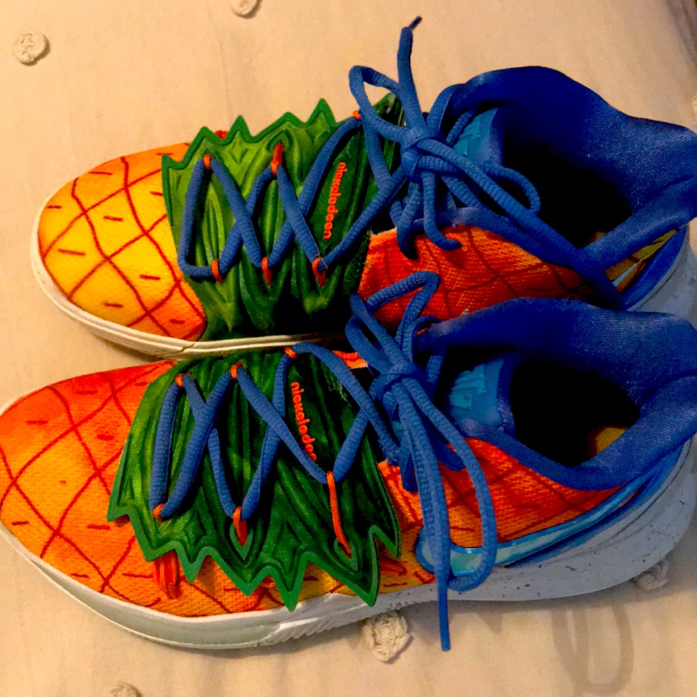 Kyrie Spongebob Pineapple sneakers